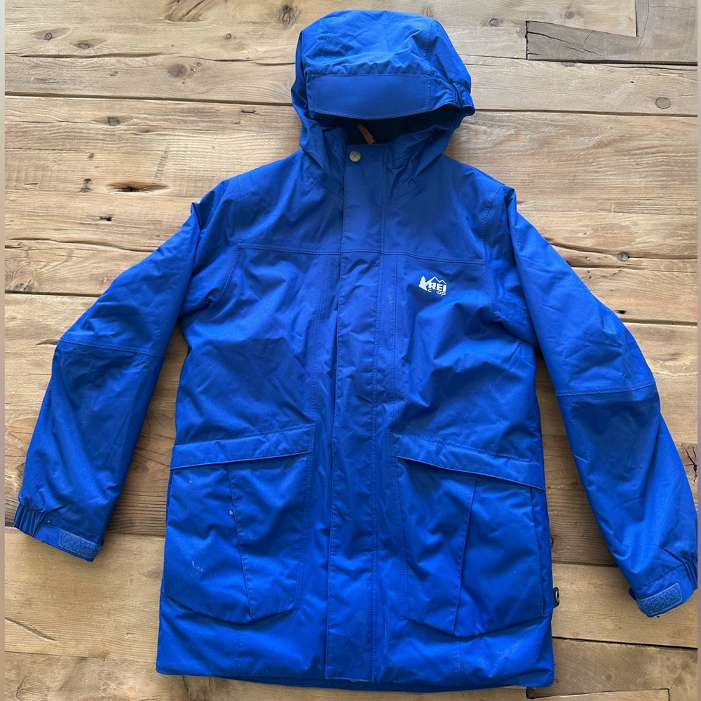 Boy’s Blue REI Jacket, great condition, size Small (8) in boys. 💙
